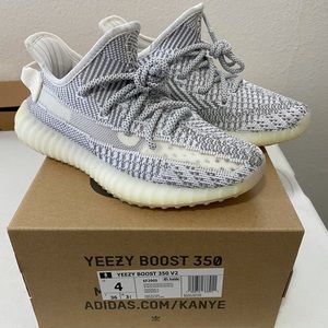 Yeezy Boost 350 v2 Static